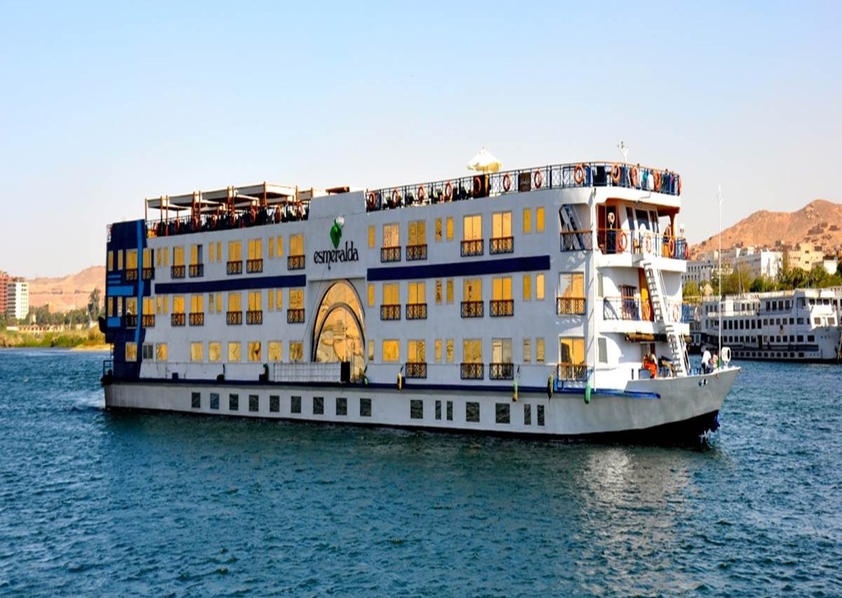 10 DAYS CAIRO AND NILE CRUISE CHRISTMAS HOLIDAY PACKAGE
