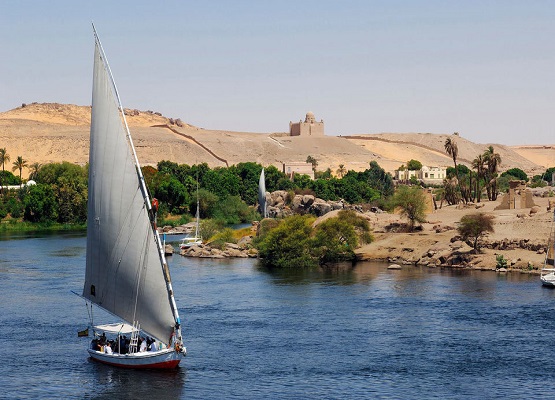 SUNSET SAILING TRIP WITH FELUCCA IN LUXOR