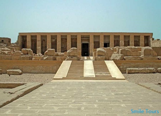 27585Smile_Tours_Luxor_Tour_From_Hurghada_4.jpg