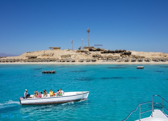 40061Smile_Tours_snorkling_Hurghada_3.jpg
