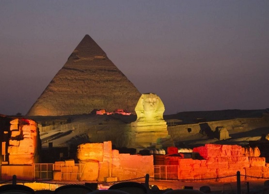 41422Smile_Tours_Giza-Pyramids-Sound-and-Light-Show-3.jpg